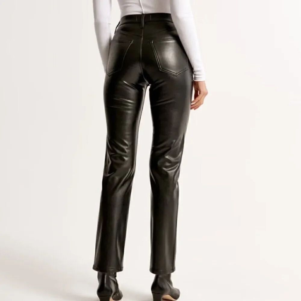 Abercrombie & Fitch Ankle Straight Ultra High Pants 26 / 2 Vegan Leather Black